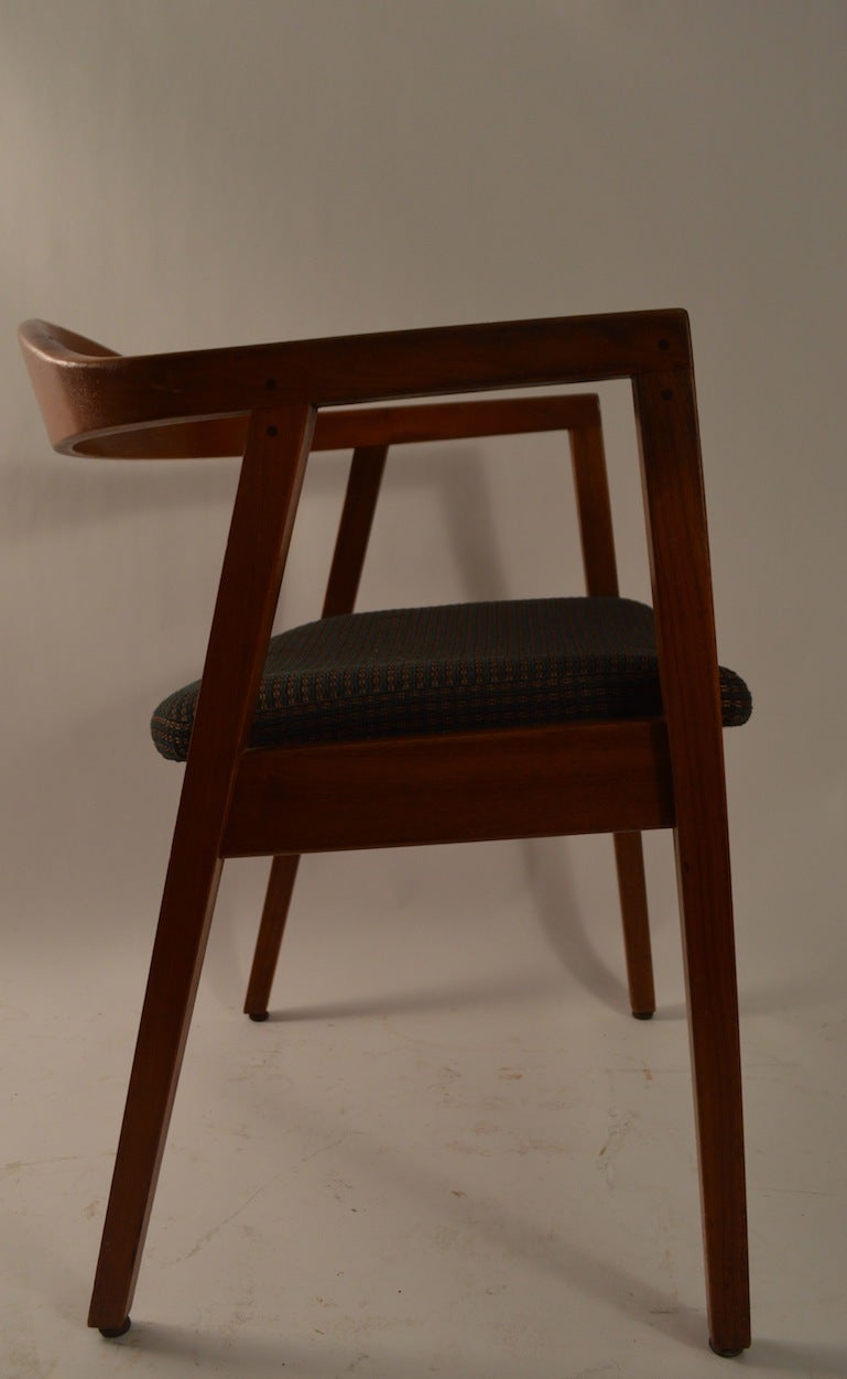 Mid-Century Modern Set of Eight Gunlocke Dining Chairs
