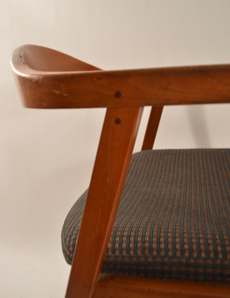 Set of Eight Gunlocke Dining Chairs In Good Condition In New York, NY