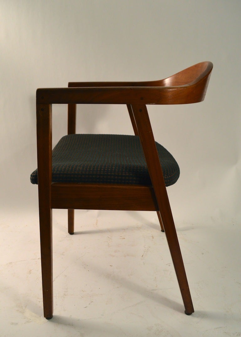 Mid-20th Century Set of Eight Gunlocke Dining Chairs