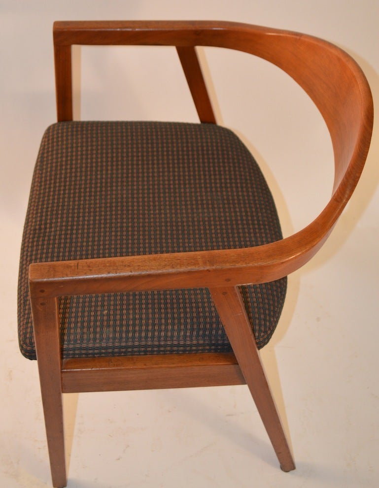 Set of Eight Gunlocke Dining Chairs 2