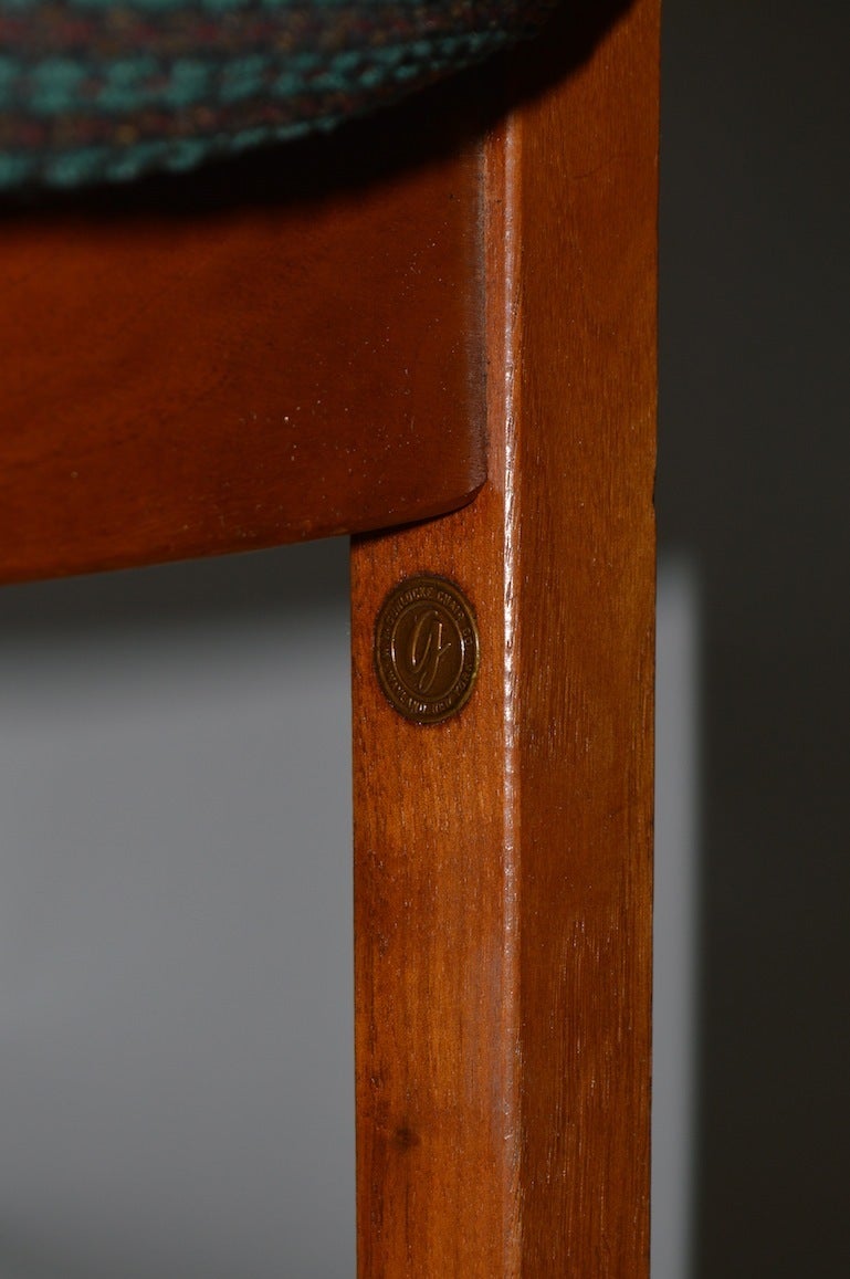 Walnut Set of Eight Gunlocke Dining Chairs