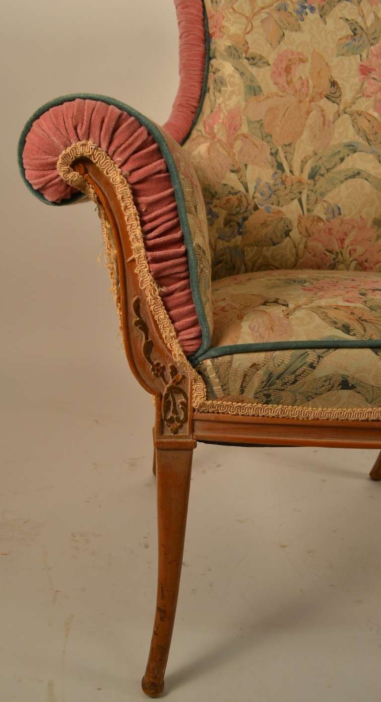 Hollywood Regency Pair of Decorative Chairs Attributed to Grosfeld House For Sale