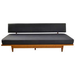 Early Knoll production Richard Stein Sofa Daybed