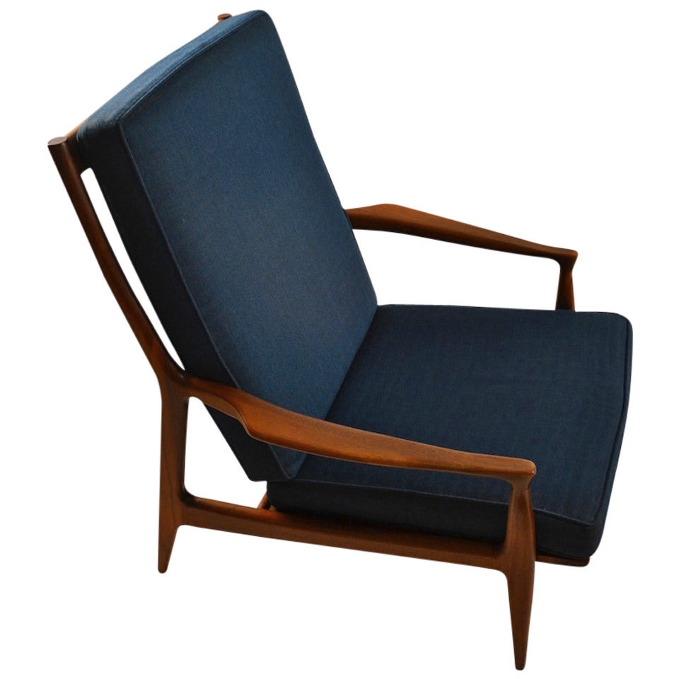 Early Milo Baughman for Thayer Coggin Walnut frame arm chair For Sale