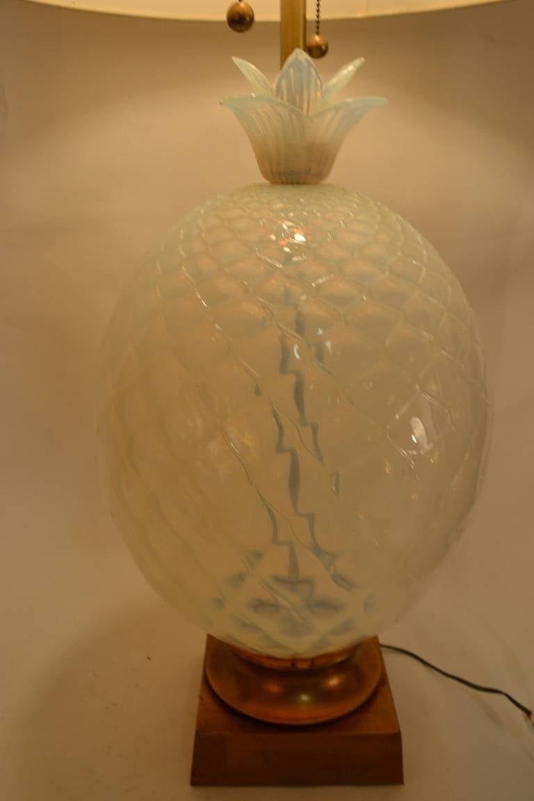 Large Murano Pineapple Lamp Marked Marbro Attributed to Seguso In Excellent Condition For Sale In New York, NY
