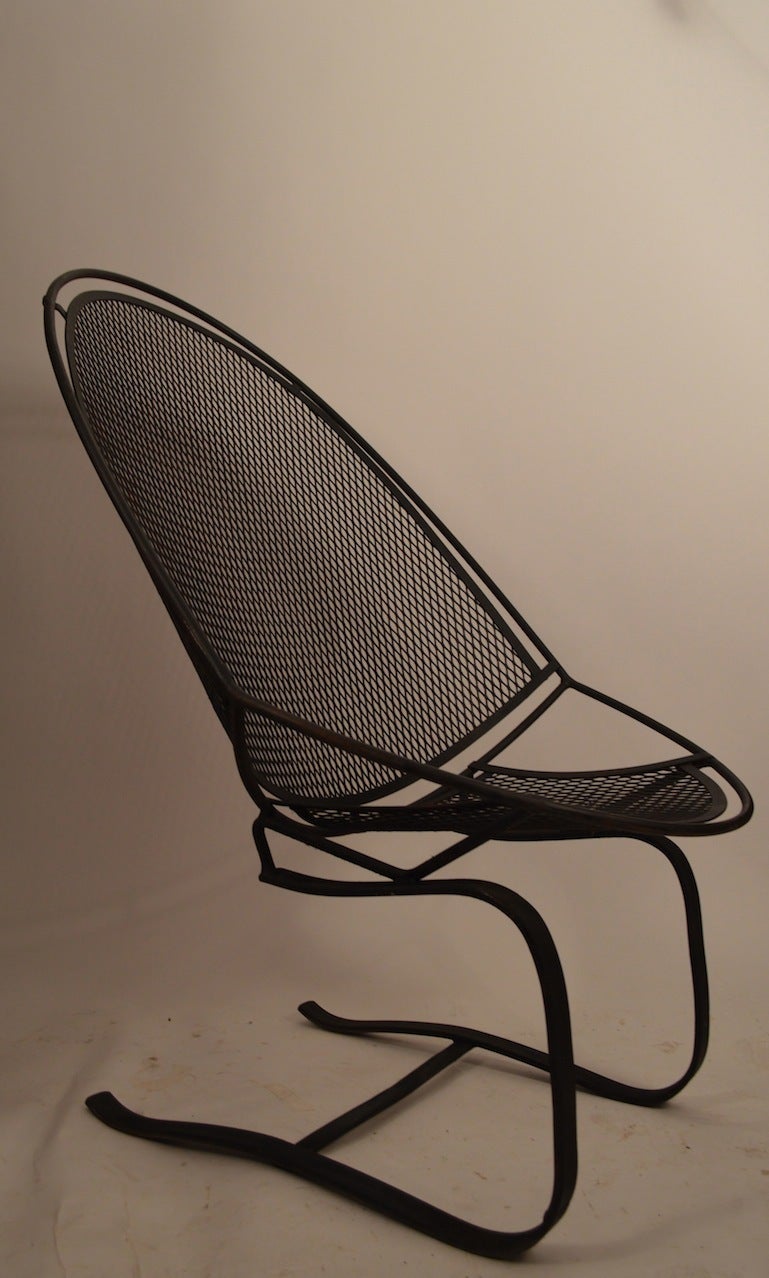 High Back Cantilevered Salterini Lounge Chair In Excellent Condition In New York, NY