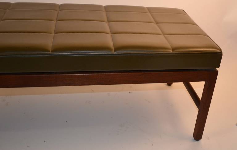 Mid-Century Bench by Gunlocke In Excellent Condition In New York, NY
