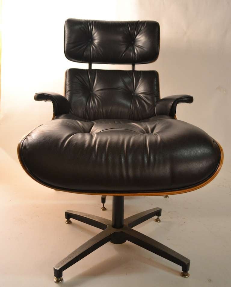 Mid-20th Century George Mulhauser For Plycraft Leather and Rosewood Lounge Chair and Ottoman