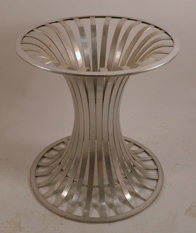 American Large Group of 16 Woodard Aluminum Table Bases For Sale