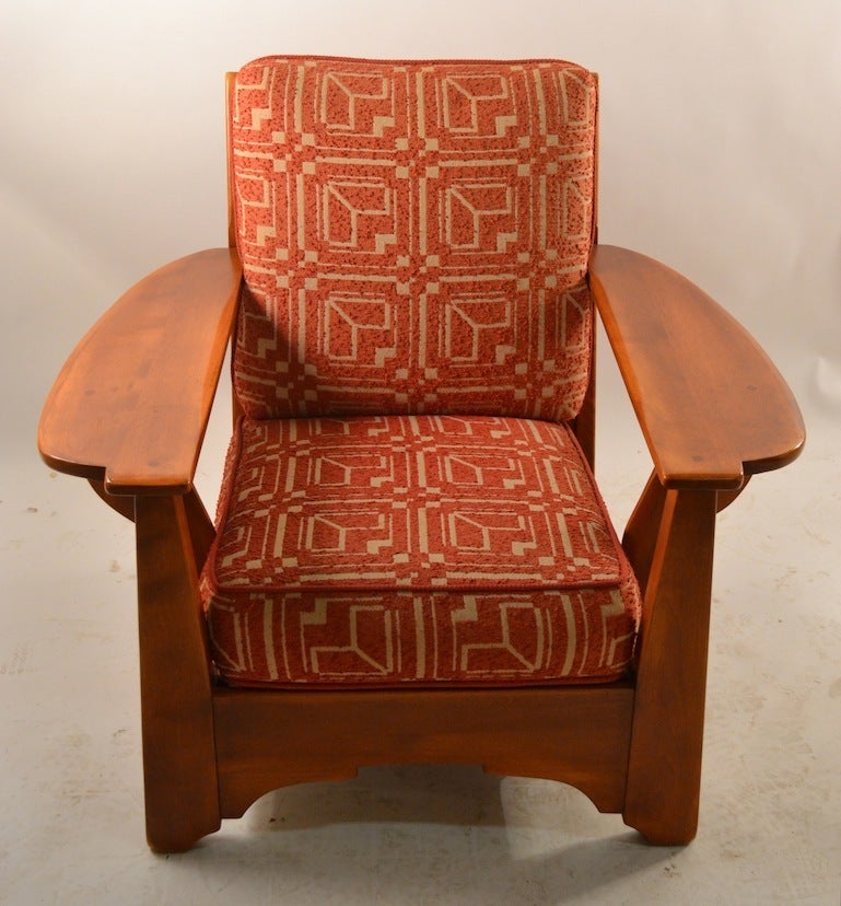 maple paddle arm chair
