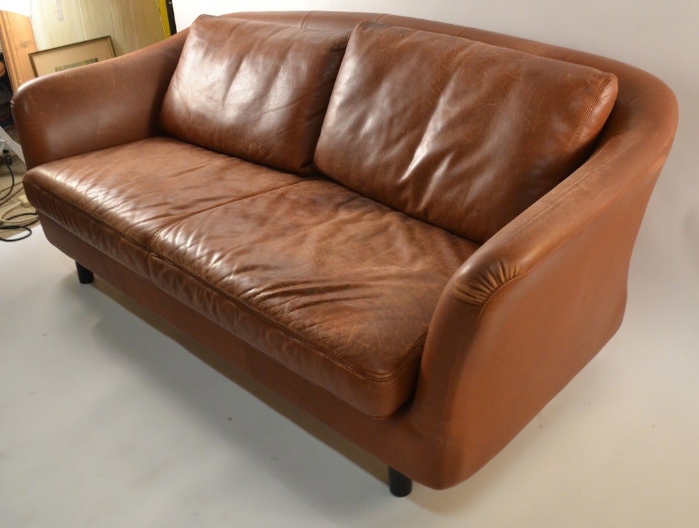 Mod leather love seat by Swedish company 