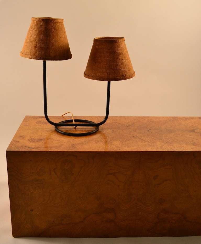Black Tubular Metal Mid Century Modern Table Lamp In Good Condition In New York, NY