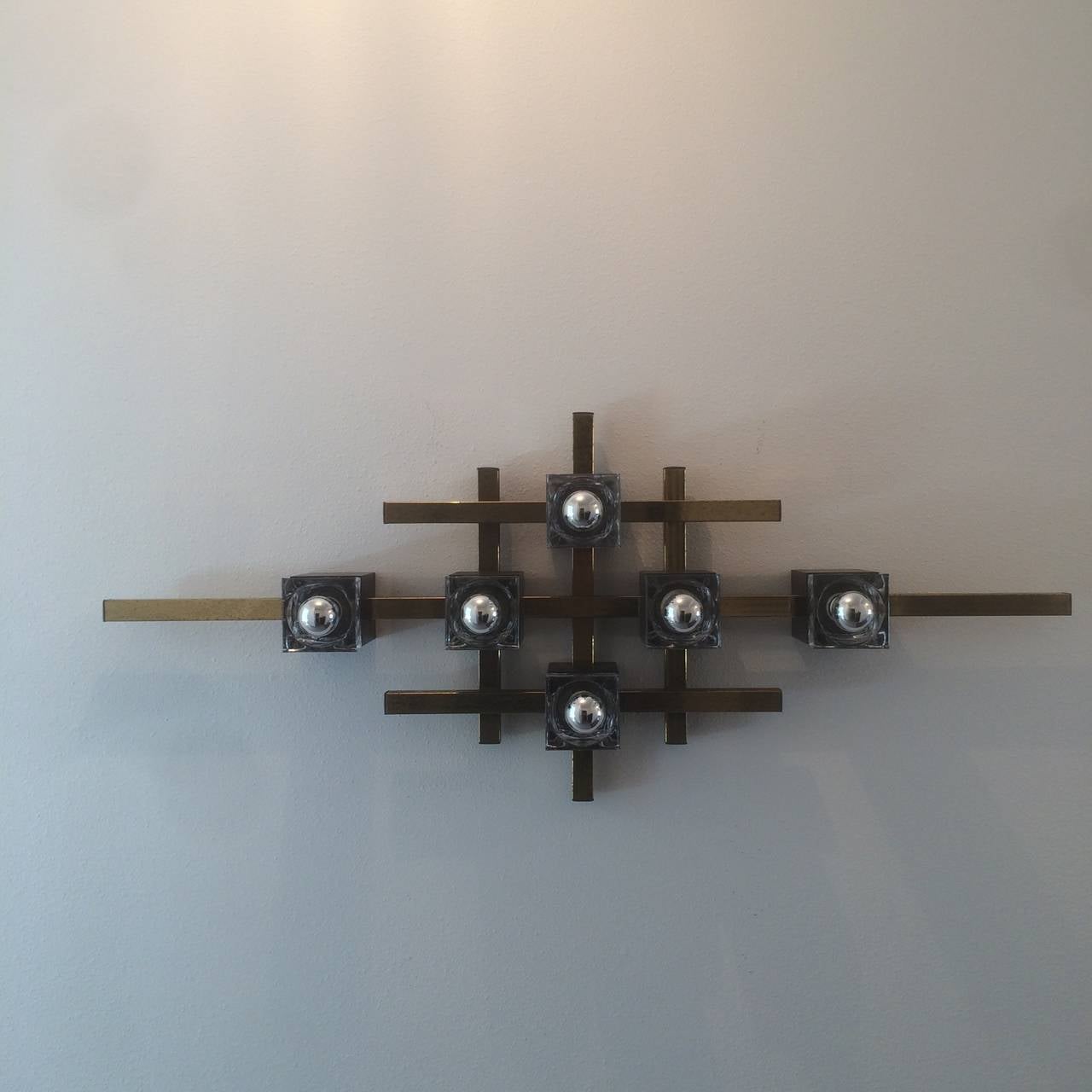 Lacquered Large Cube Wall Light by Gaetano Sciolari