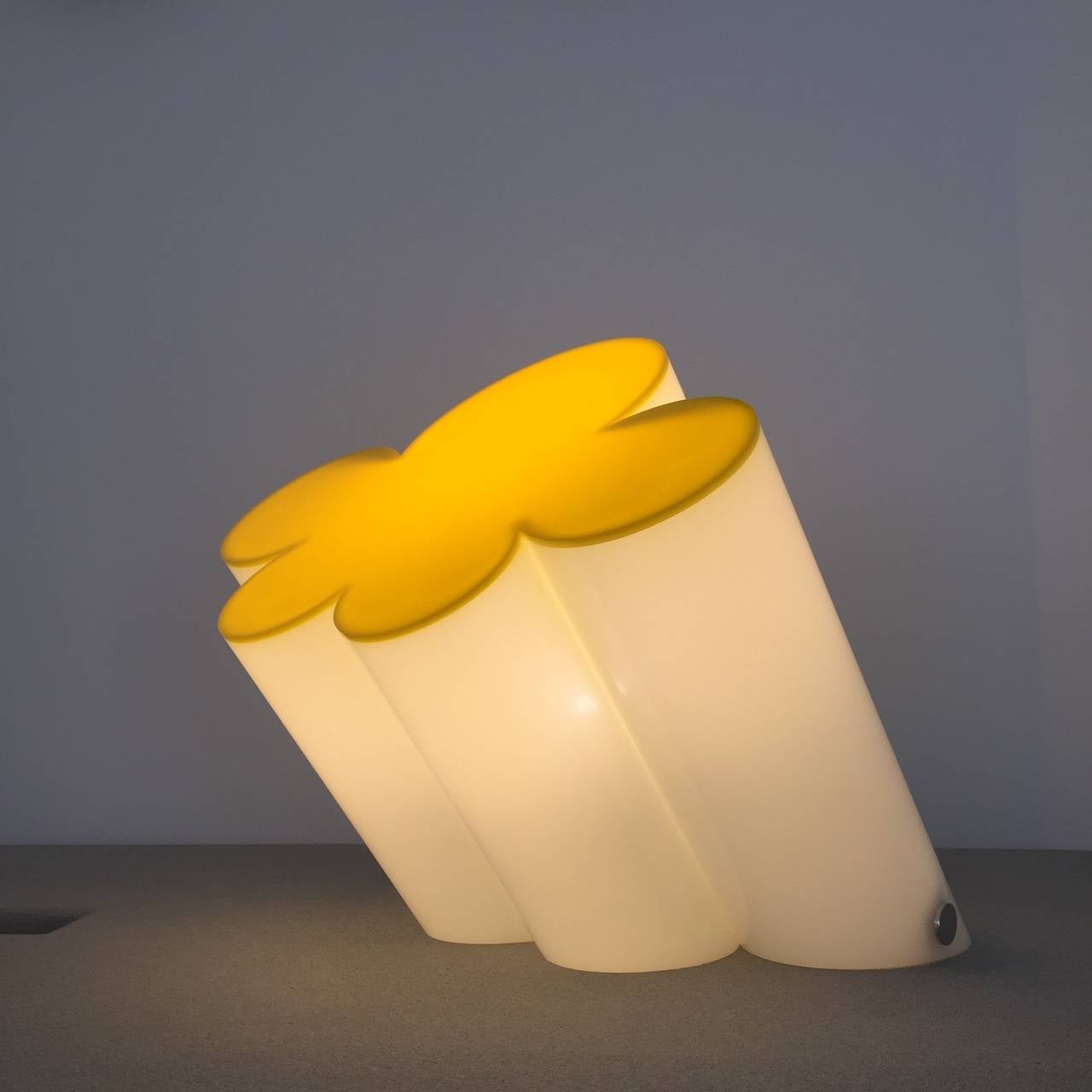 Iconic lamp model 