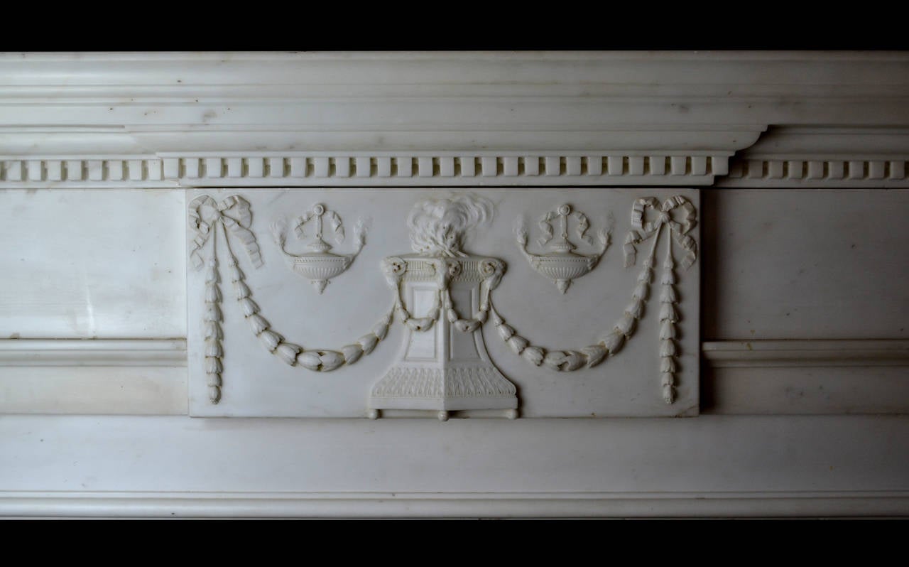 18th Century Georgian Statuary Marble Mantel In Good Condition In New York, NY