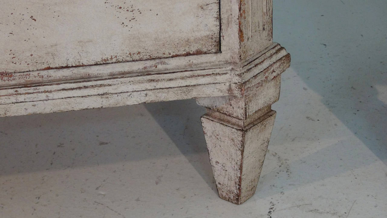 Pair of Late Gustavian Chests 4