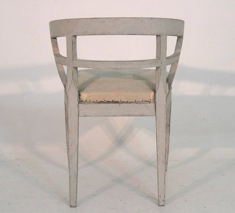 Pair of 19th Century Swedish Sulla Chairs 7