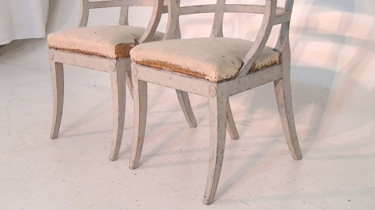 Pair of 19th Century Swedish Sulla Chairs 1