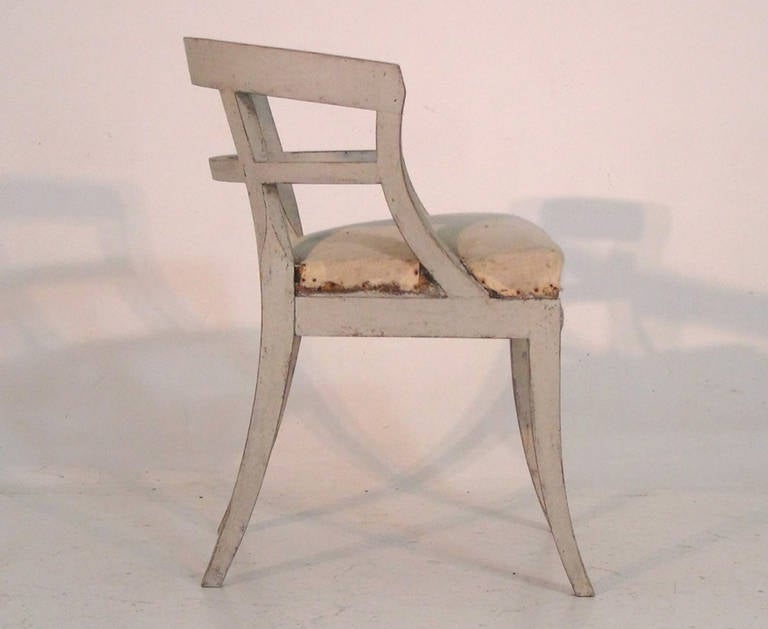 Pair of 19th Century Swedish Sulla Chairs 3