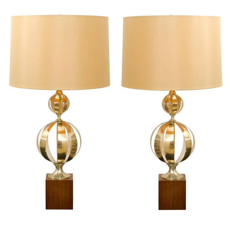 Exquisite Pair of Stacked Cut Brass Sphere Lamps For Sale at 1stdibs