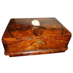 Antique Beautiful Art Deco Walnut Root Veneer Box 1920