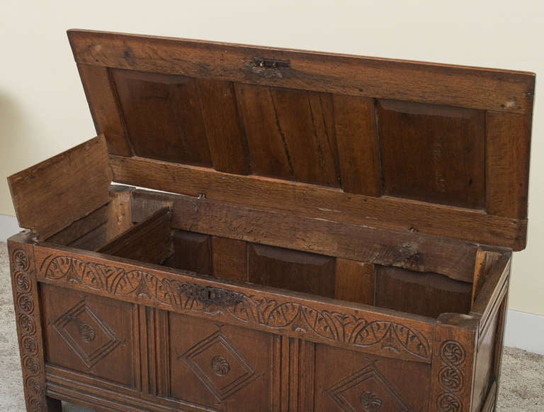 English William and Mary Oak Coffer - STORE CLOSING MAY 31ST In Excellent Condition In San Mateo, CA