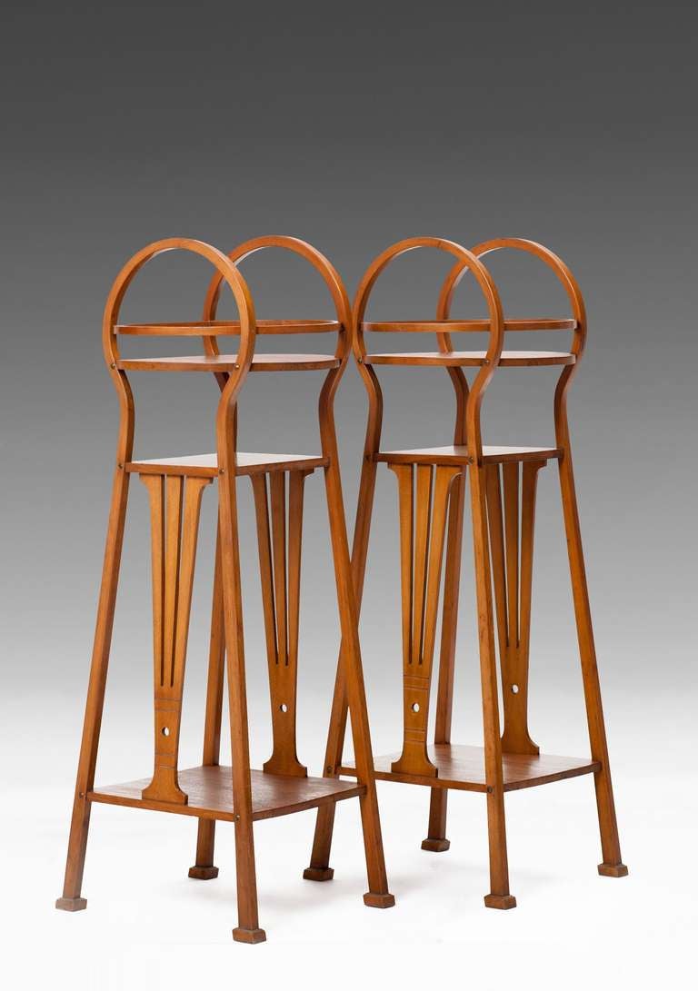 MARCEL KAMMERER attr.
Vienna 1878 – 1959 Montreal
GEBRÜDER THONET

A PAIR OF FLOWER STANDS

Designed by: Marcel Kammerer attr., Vienna, around 1902.
Executed by: Gebrüder Thonet, Vienna, from 1902 on, original company paper label and hot