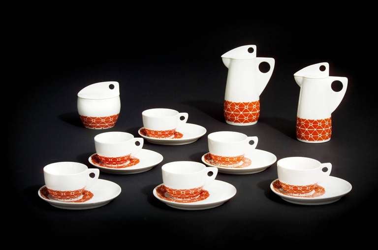 JUTTA SIKA 
SCHOOL OF PROF. KOLOMAN MOSER

TEA AND COFFEE SET
consisting of: 6 cups, 6 saucers, coffee and teapot, creamer, sugar bowl

designed by: Jutta Sika, 1901/02
executed by: Wiener Porzellanmanufaktur Josef Böck
marked: cup bottom: