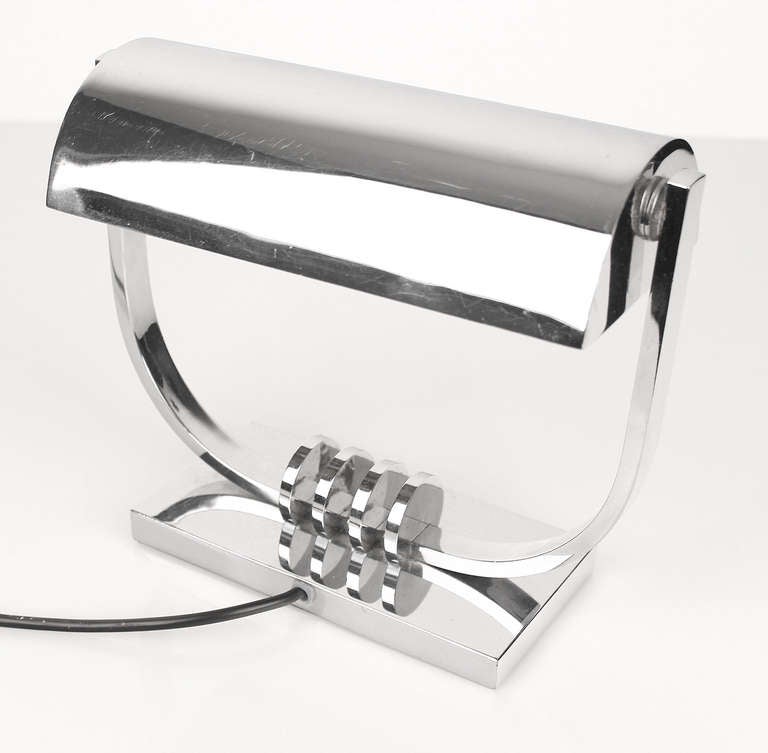 Mid-20th Century French Art Deco Banker Desk Lamp, 1930s Modernist Design Chrome Light For Sale