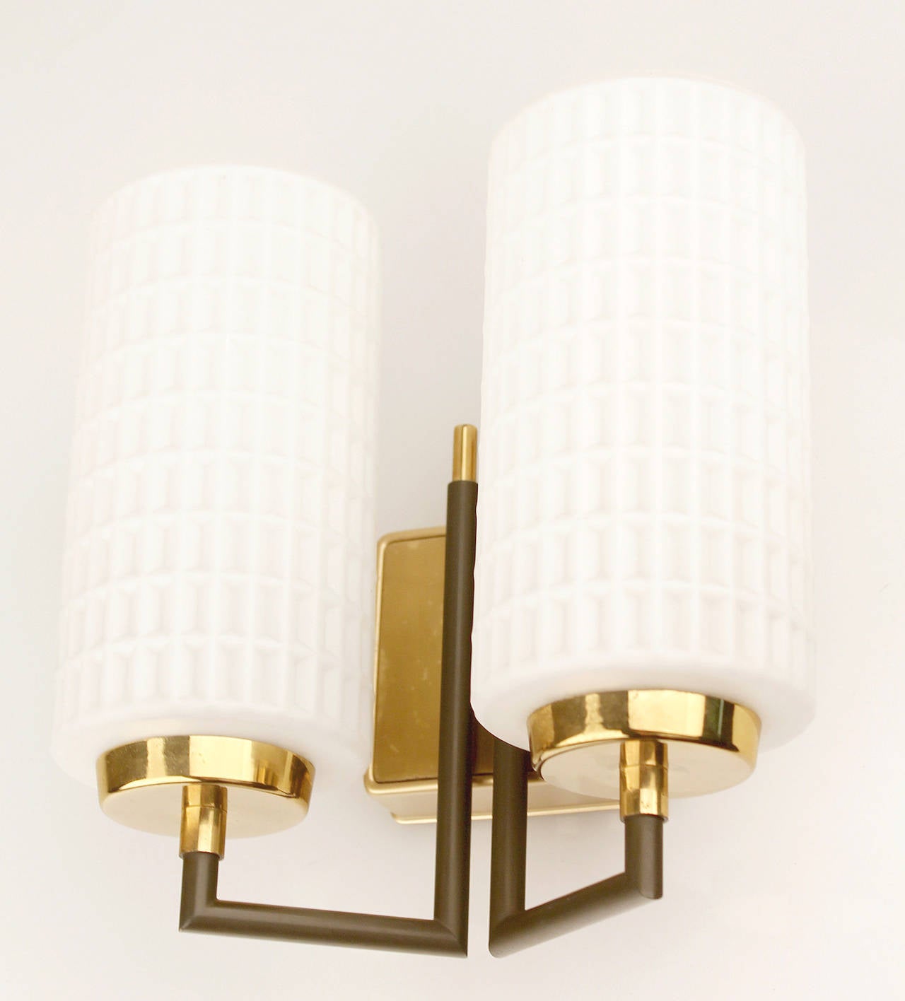 Pair of Italian Glass and Brass Sconces  2