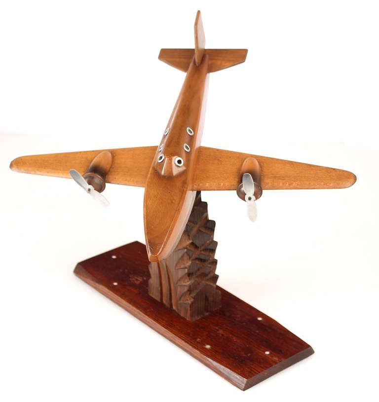 French Art Deco Wooden Bi-Engine Airplane Model In Excellent Condition For Sale In Bremen, DE