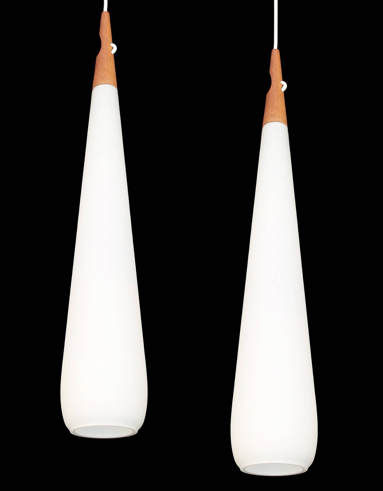 Very elegant pair of XXL Luxus teak and glass pendant lights, nicknamed
