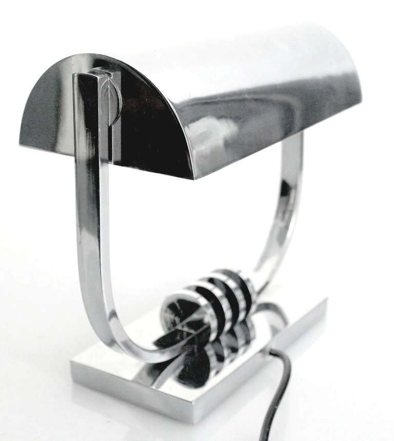 French Art Deco Banker Desk Lamp, 1930s Modernist Design Chrome Light For Sale 1