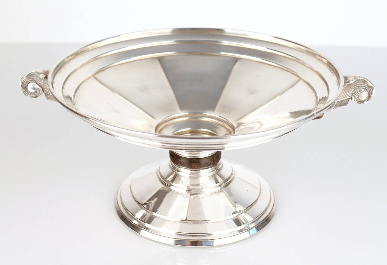 Mid-20th Century French Art Deco Silverplate Bowl Centerpiece, 1930s Modernist Design 