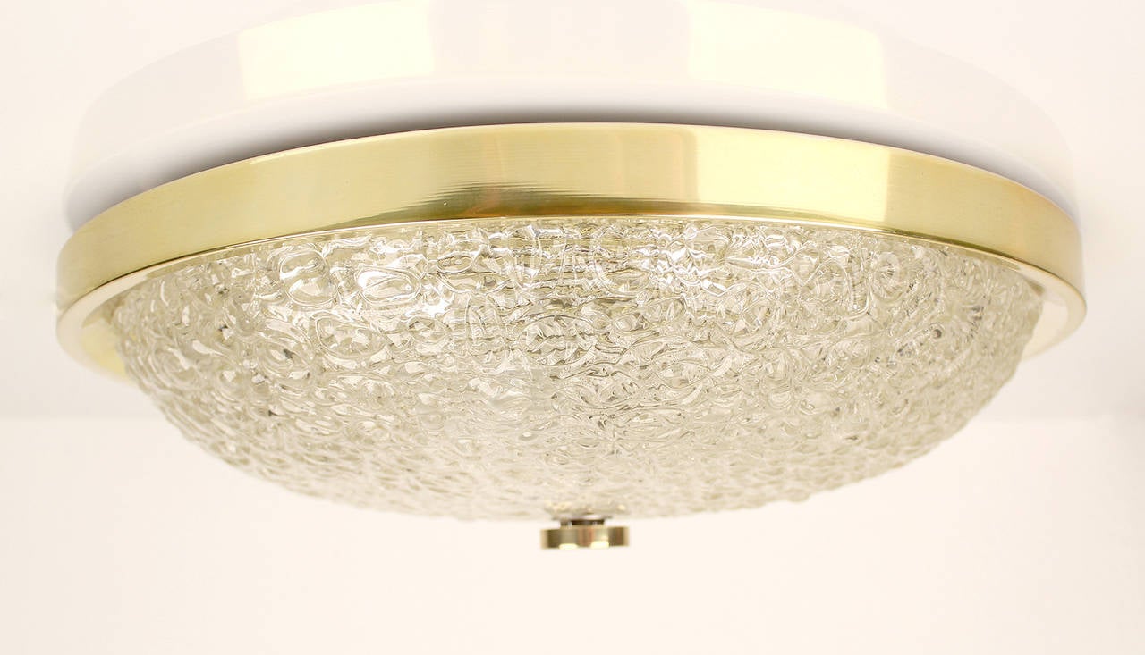 Large MidCentury Barovier Toso Glass Flush Mount Light, 1960s  In Good Condition In Bremen, DE