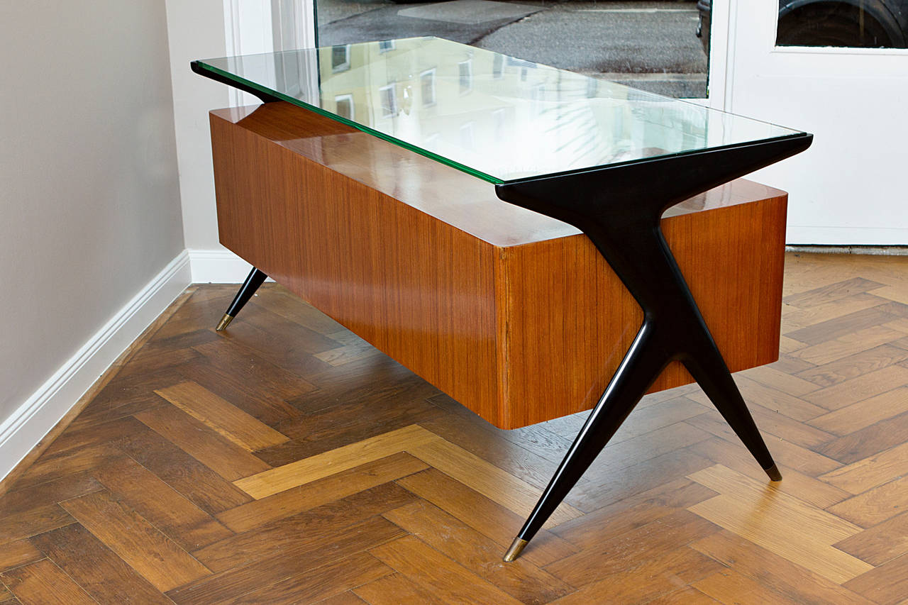 Desk by Vittorio Dassi, Italy, circa 1950 2