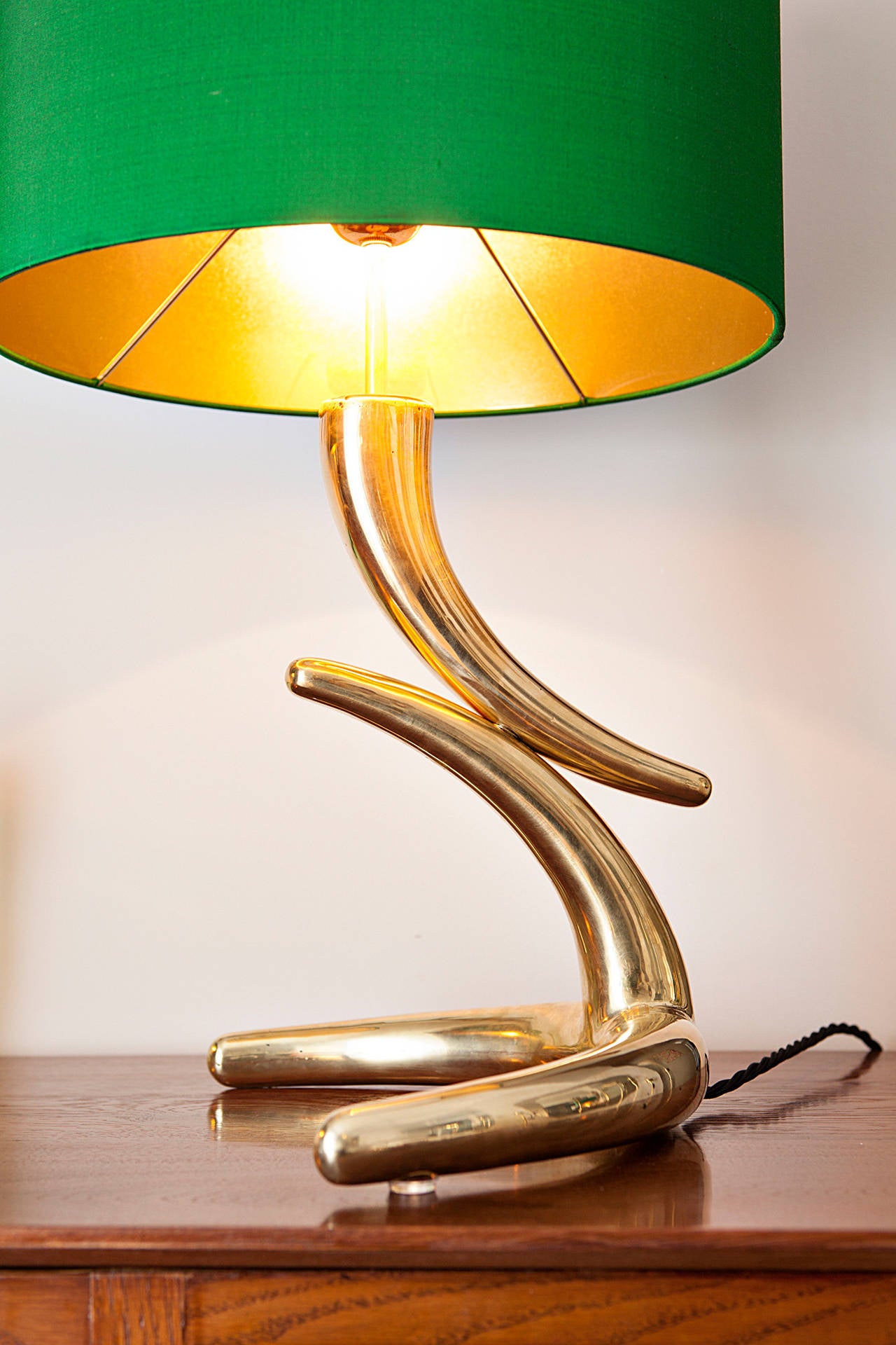 Late 20th Century Pair of French Brass Table Lamps in the Style of Philippe Hiquily, circa 1970 For Sale