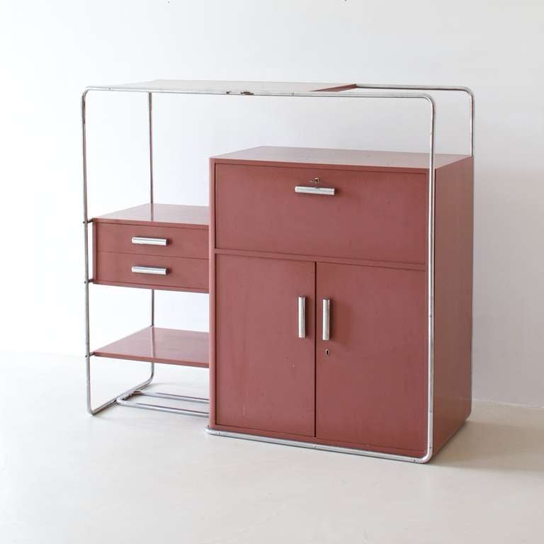 Rare Bauhaus cabinet by Bruno Weil for Thonet For Sale 1