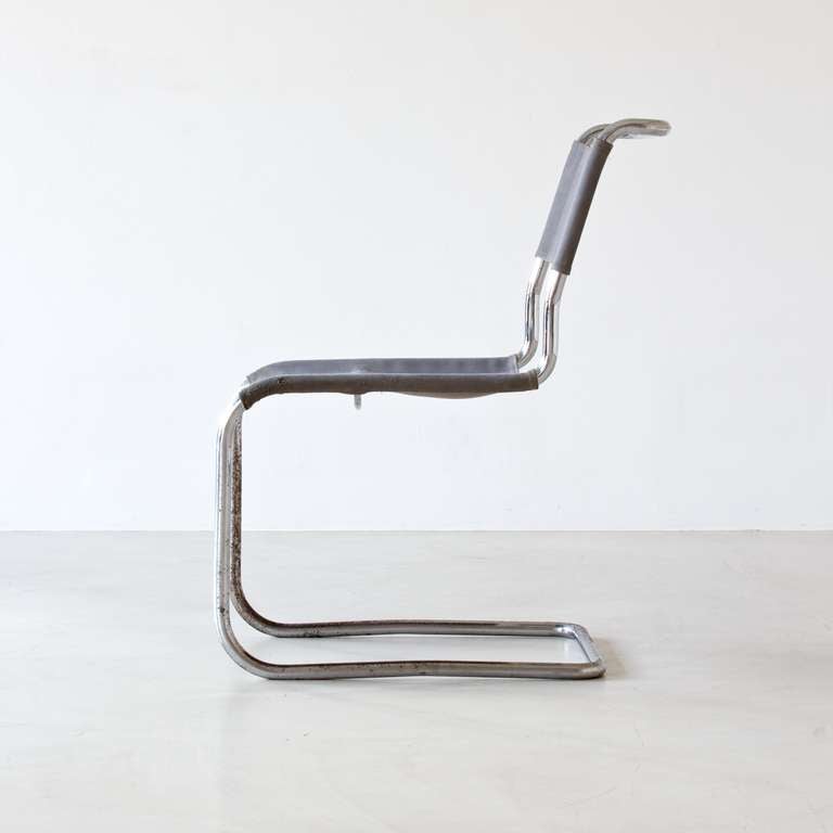 Bauhaus Marcel Breuer Cantilever Chair For Sale