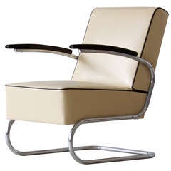 Bauhaus tubular steel lounge chair