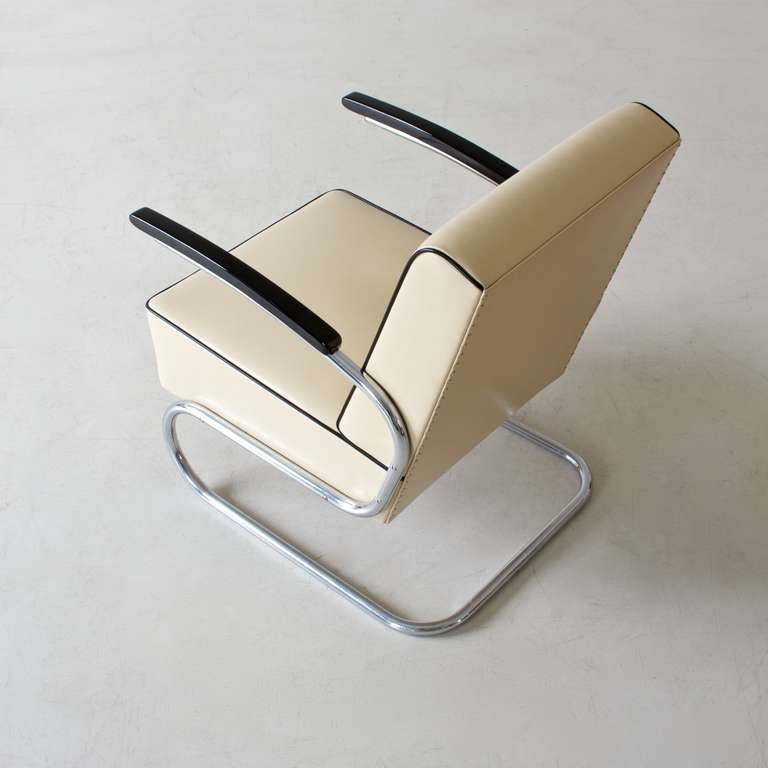 Bauhaus tubular steel lounge chair In Excellent Condition For Sale In Berlin, DE
