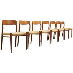 Set of 7 
Mod. 75
 Möller Chairs