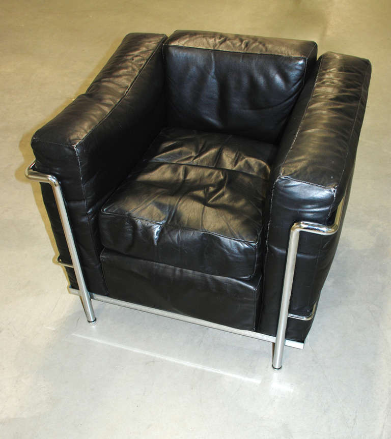 Le Corbusier 'LC 2'

Execution: Cassina

marked: LC 2 009974

Provenance: Dieter Pesch, Köln