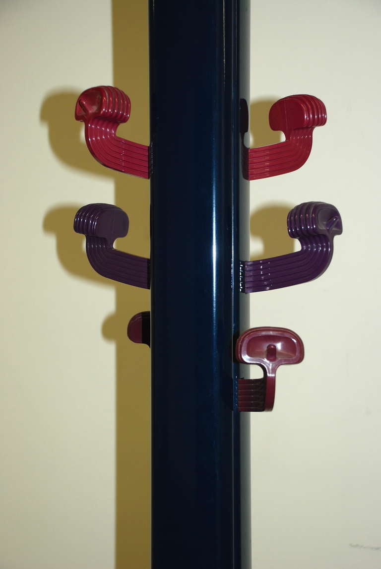 Giancarlo Piretti 'Dilemma', wardrobe/ladder

Execution: Castilia