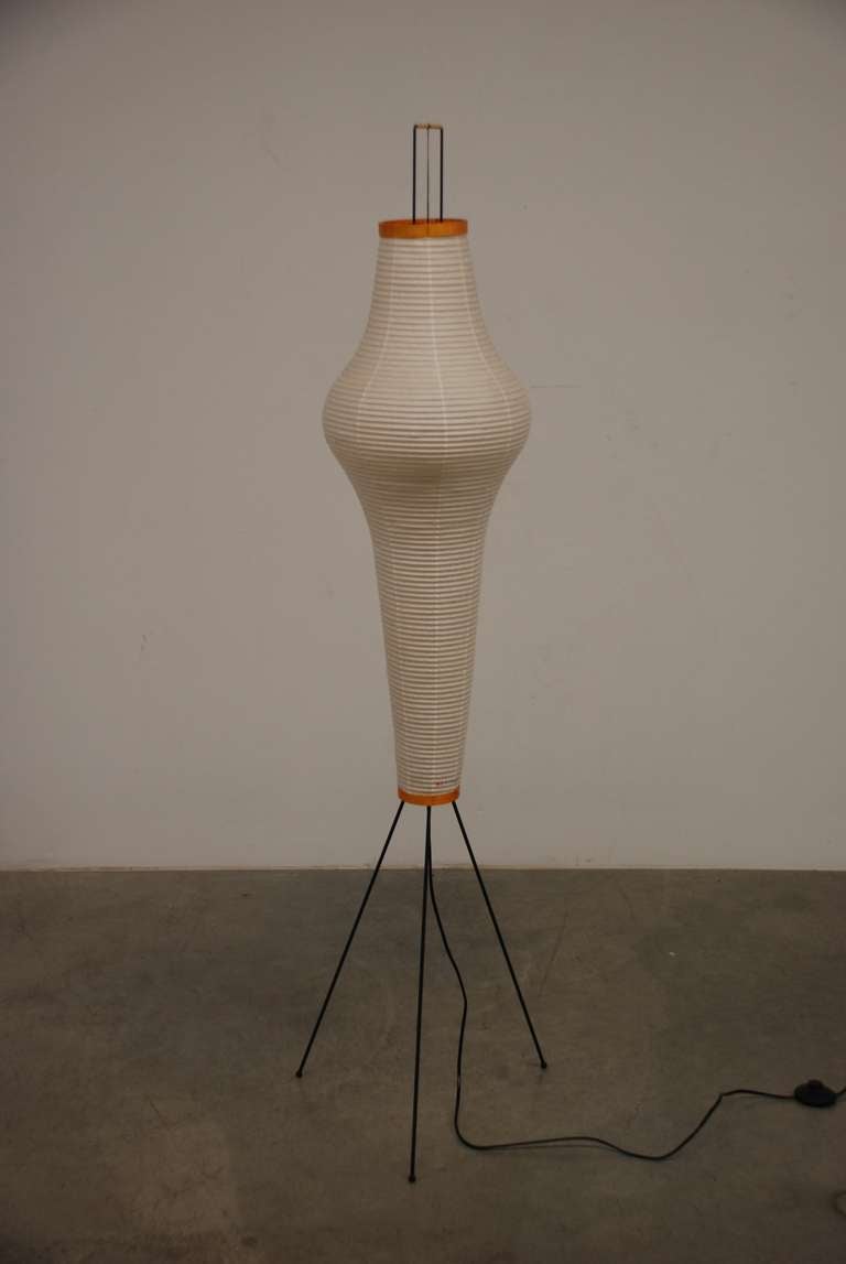 Lampada da terra Isamu Noguchi '14A' Akari

Distribuzione: Vitra
