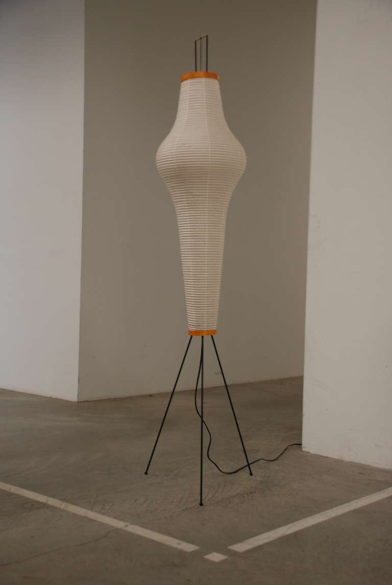 Giapponese Lampada da terra Isamu Noguchi 