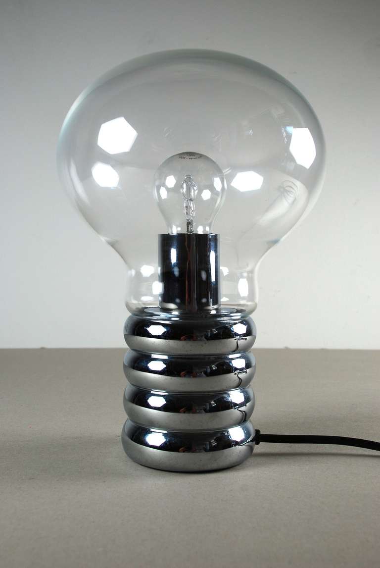 Ingo Maurer 'Bulb', Table lamp 1966

Execution: Ingo Maurer