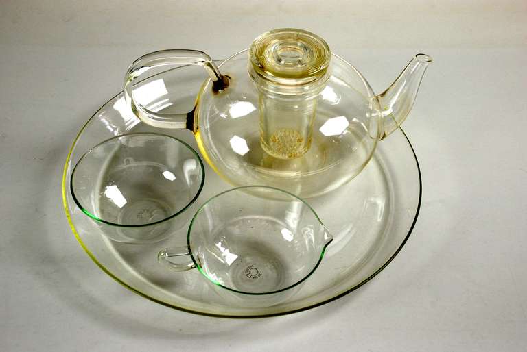 Wilhelm Wagenfeld 'glass tea service'

Execution: Jenaer  Glaswerke Schott & Gen
