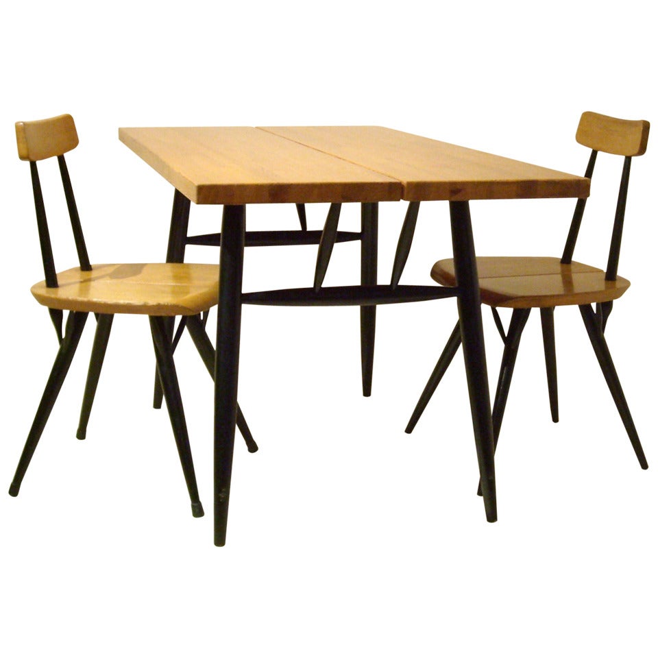 Early "Pirkka" Set designed by Ilmari Tapiovaara