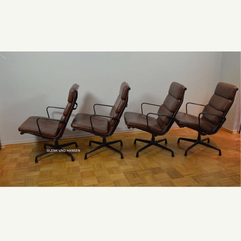 Set of Four Soft Pad EA 215 Made by Vitra